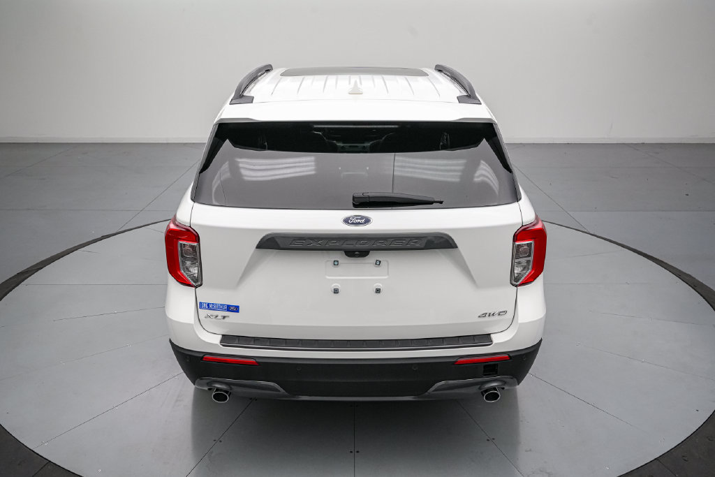 Certified 2023 Ford Explorer XLT w/ Equipment Group 202A AWD/4WD image 5
