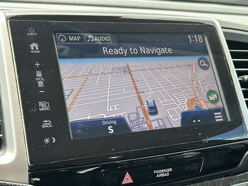 Used 2018 Honda Pilot Elite image 20