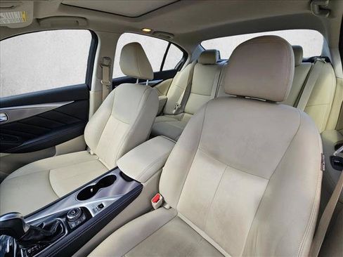 Used 2015 INFINITI Q50 Premium w/ Navigation Package RWD image 9
