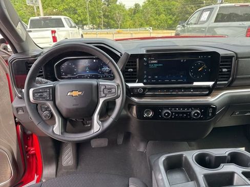 Used 2023 Chevrolet Silverado 1500 LT image 15