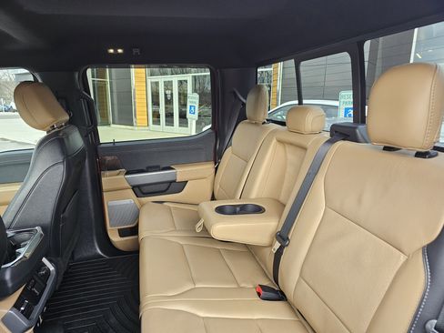 Used 2021 Ford F150 Lariat w/ Equipment Group 502A High image 23