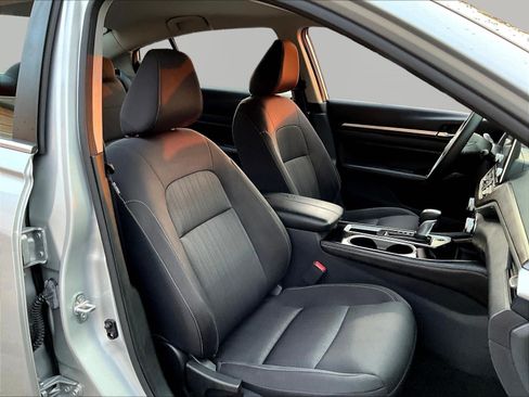 Certified 2023 Nissan Altima 2.5 SV FWD image 28