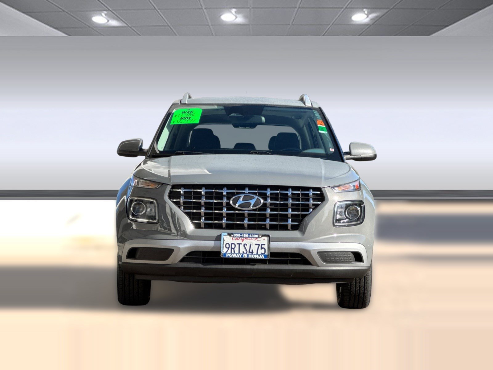 Used 2023 Hyundai Venue SEL FWD image 5