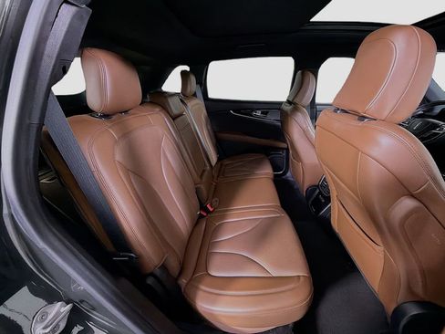 Used 2022 Lincoln Nautilus Reserve FWD image 29