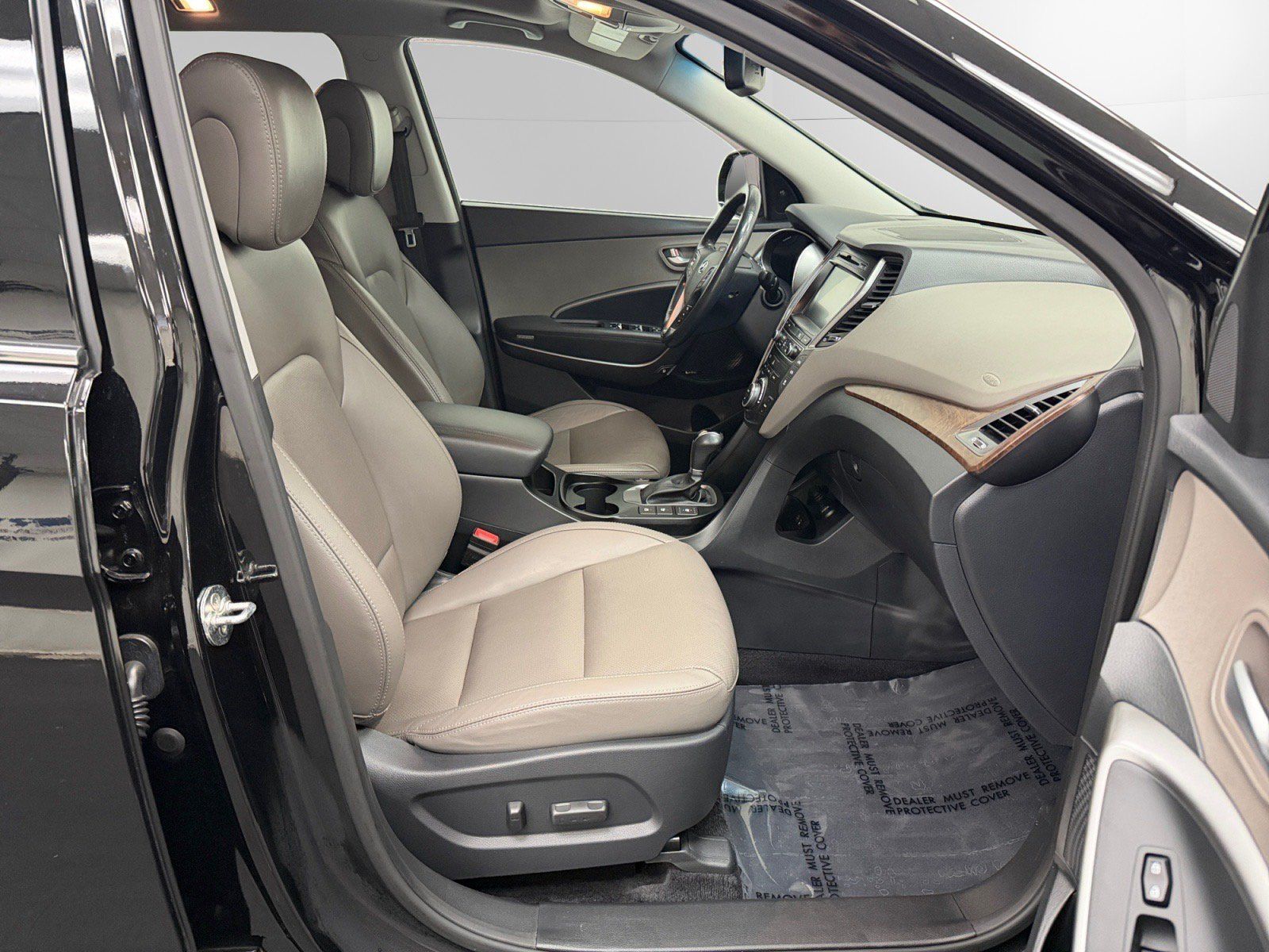 Used 2018 Hyundai Santa Fe Limited AWD/4WD image 15