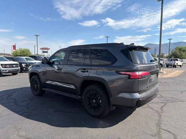 Used 2026 Toyota Sequoia Limited w/ Tow Technology Package AWD/4WD image 9