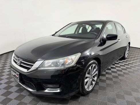 Used 2015 Honda Accord Sport image 2