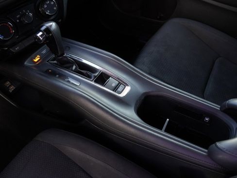 Used 2019 Honda HR-V Sport image 15