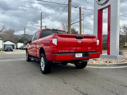 Used 2024 Nissan Titan SV w/ SV Convenience Package AWD/4WD image 5