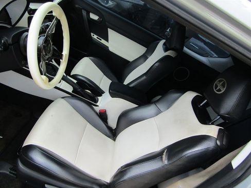 Used 2014 Scion tC 10 Series FWD image 9