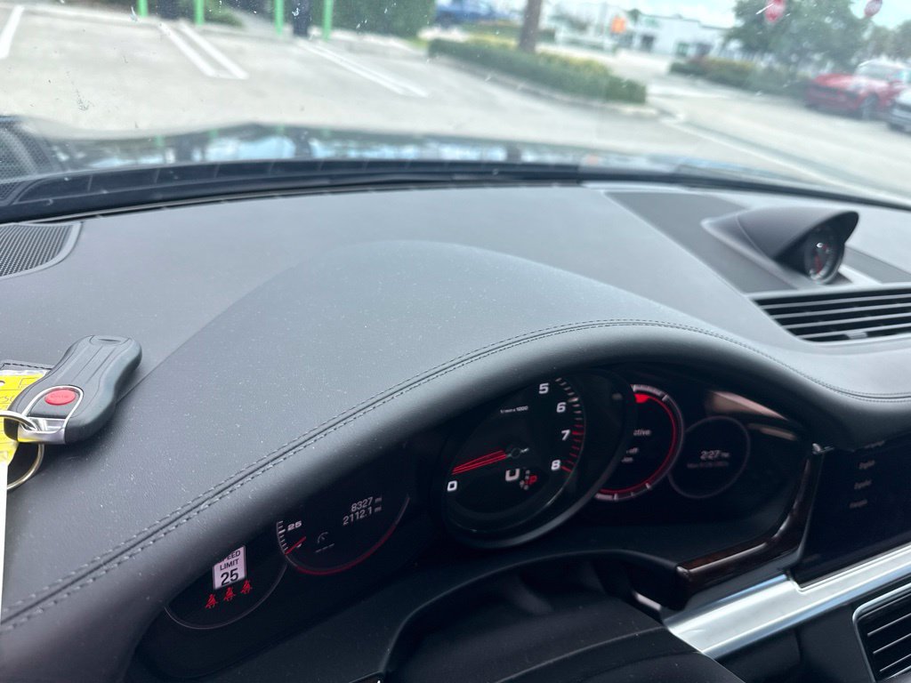 Certified 2023 Porsche Panamera 4S AWD/4WD image 8