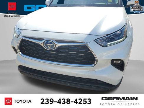 Used 2024 Toyota Highlander Limited image 13