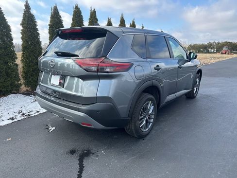 Used 2023 Nissan Rogue S image 7