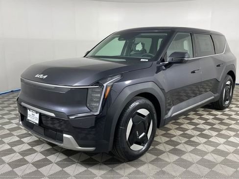 New 2026 Kia EV9 Light image 1