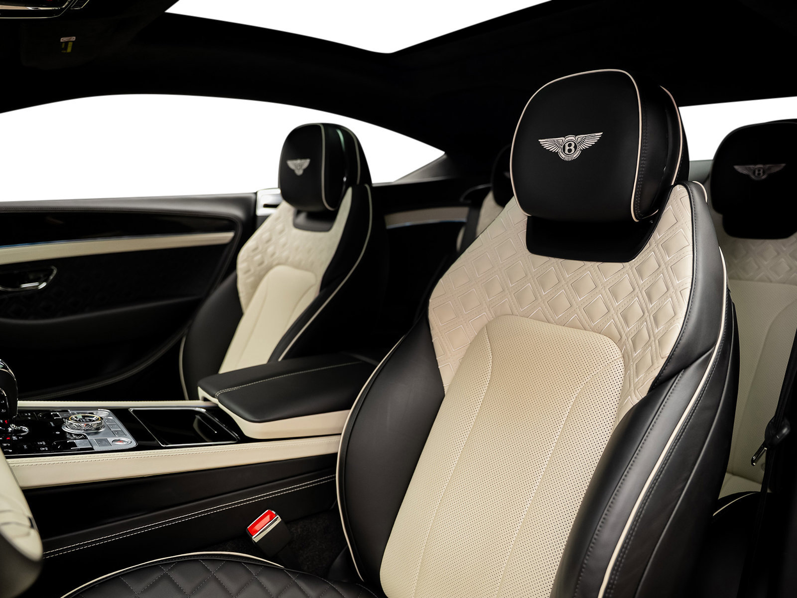 Used 2022 Bentley Continental GT AWD/4WD image 36
