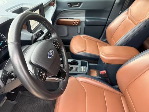 Used 2022 Ford Maverick Lariat FWD image 18