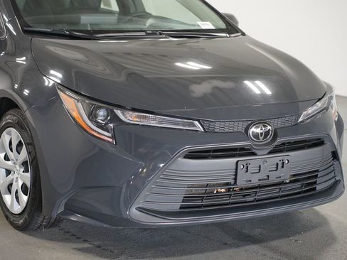 Certified 2024 Toyota Corolla LE image 4