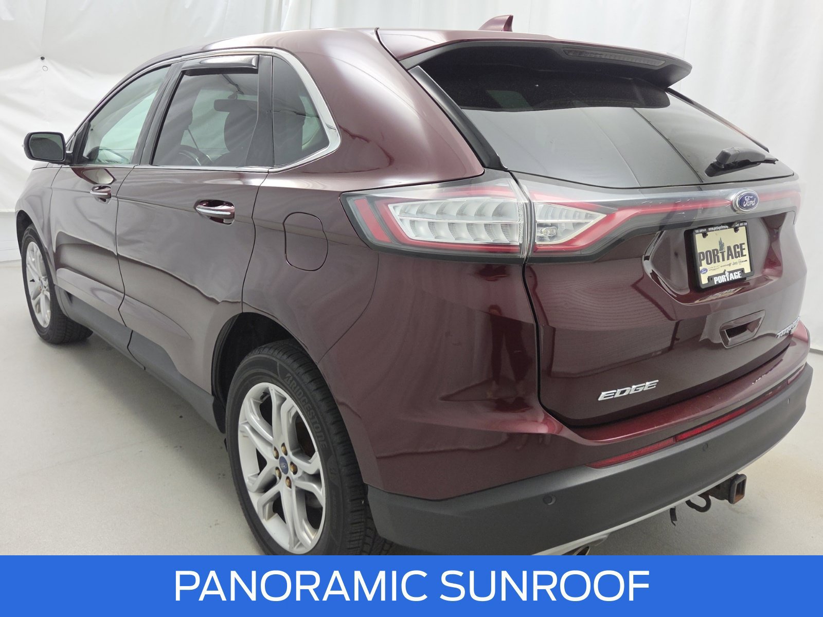 Used 2017 Ford Edge Titanium w/ Equipment Group 301A AWD/4WD image 5