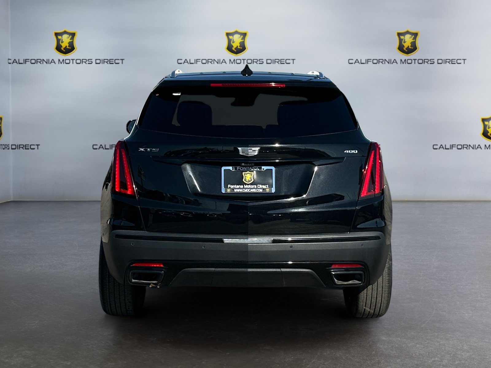 Used 2022 Cadillac XT5 Premium Luxury w/ LPO, ONYX Package FWD image 4