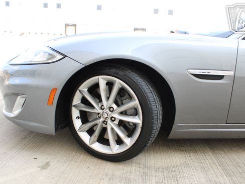 Used 2012 Jaguar XKR R RWD image 39