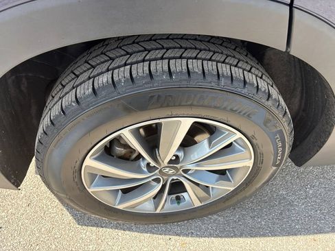 Used 2019 Hyundai Santa Fe AWD image 8