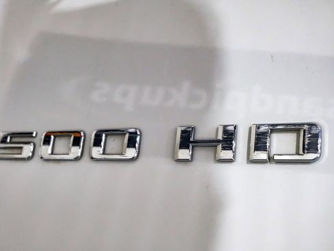 Used 2023 Chevrolet Silverado 2500 LT image 45