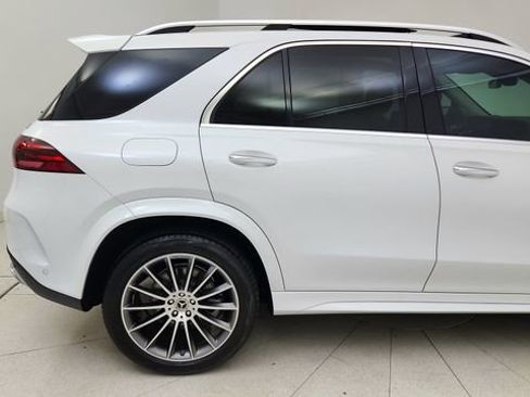 Used 2024 Mercedes-Benz GLE 450e 4MATIC w/ AMG Line Exterior image 7