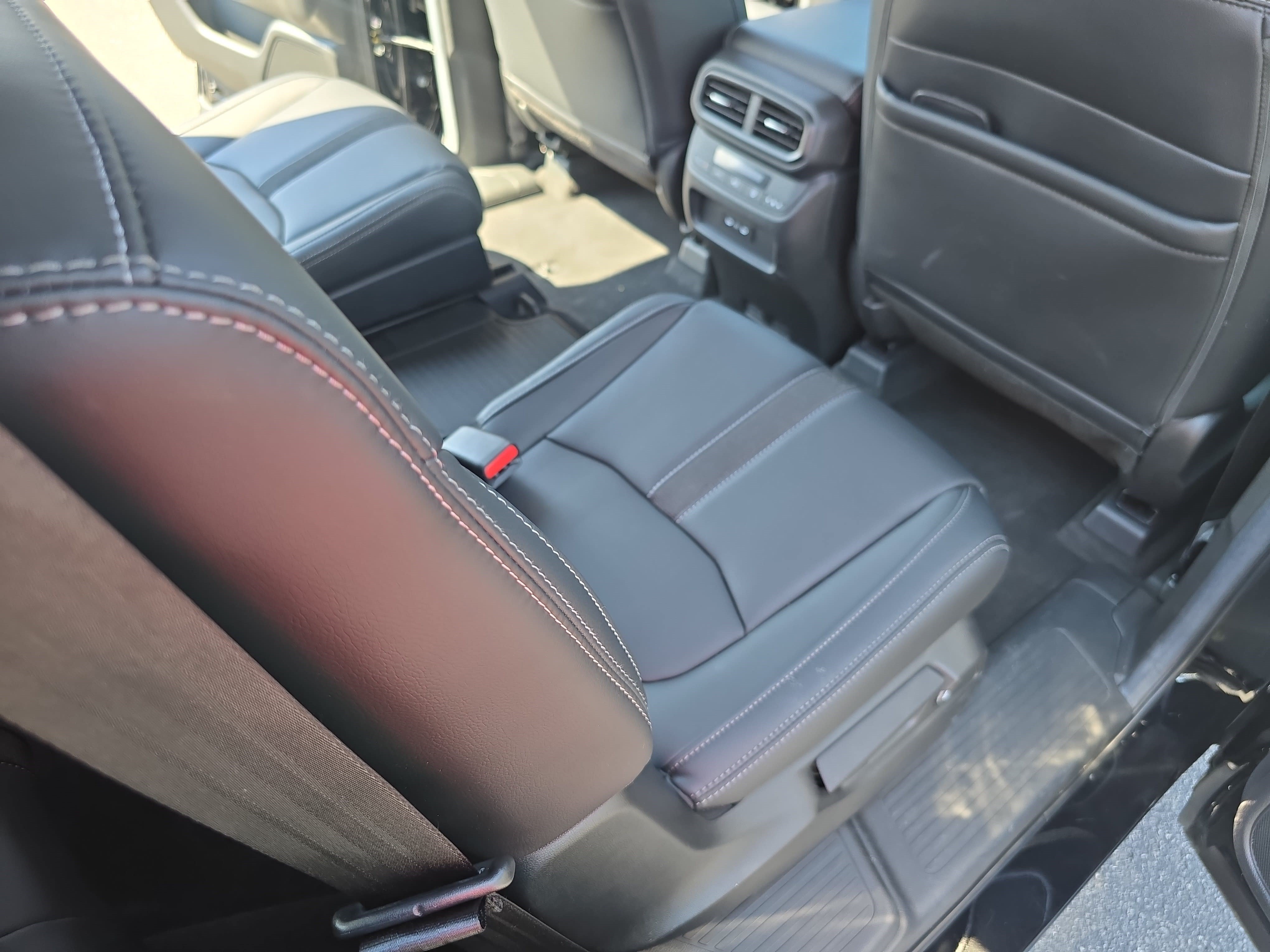 Certified 2025 Honda Pilot EX-L image 11