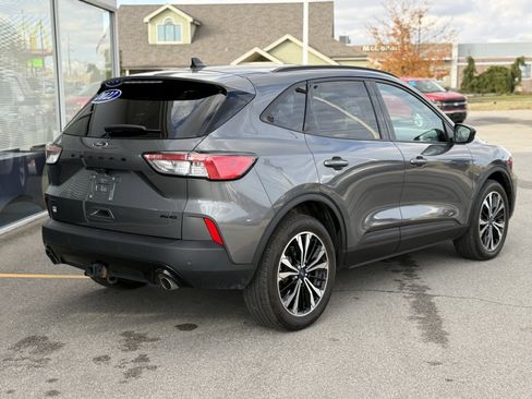 Used 2022 Ford Escape SEL w/ SEL Stealth AWD Package image 5