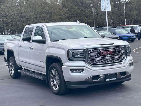 Used 2018 GMC Sierra 1500 Denali image 1