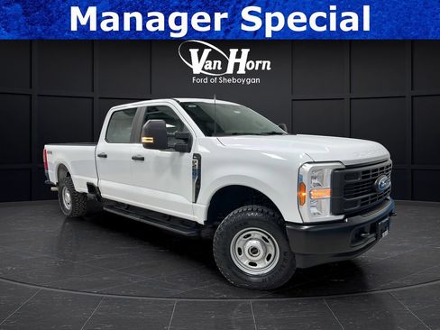Used 2025 Ford F250 XL w/ XL Off-Road Package AWD/4WD image 1