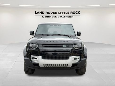 Used 2025 Land Rover Defender 110 S image 8