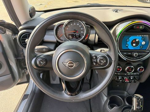 Used 2020 MINI Cooper 2-Door Hardtop w/ Premium Package image 13