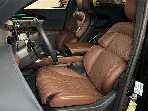 New 2026 Lincoln Nautilus Reserve image 17