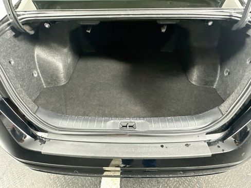 Used 2025 Nissan Altima 2.5 SV FWD image 26