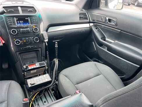 Used 2016 Ford Explorer 4WD Police Interceptor image 5