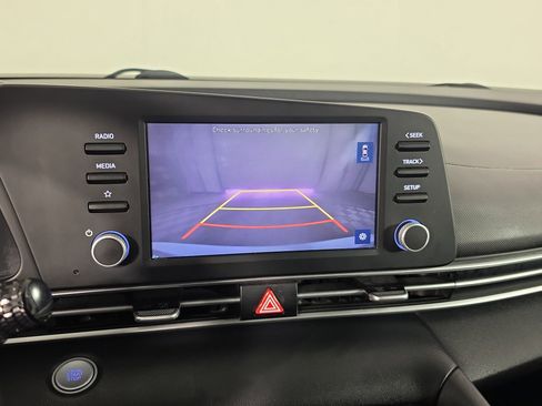 Used 2021 Hyundai Elantra SEL FWD image 24