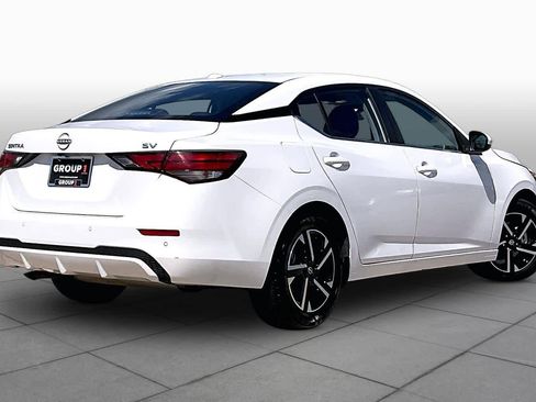 Used 2024 Nissan Sentra SV FWD image 13