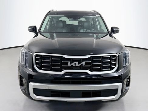 Used 2025 Kia Telluride S FWD image 2