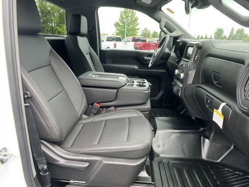 New 2024 GMC Sierra 3500 Pro w/ Convenience Package image 13