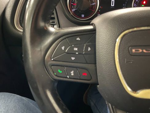 Used 2020 Dodge Challenger SXT image 10