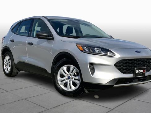 Used 2020 Ford Escape S image 4