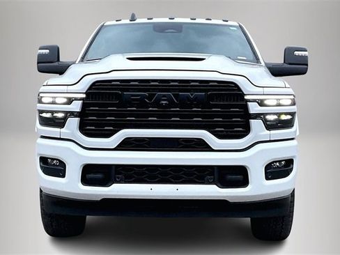 Used 2025 RAM 3500 Limited image 3