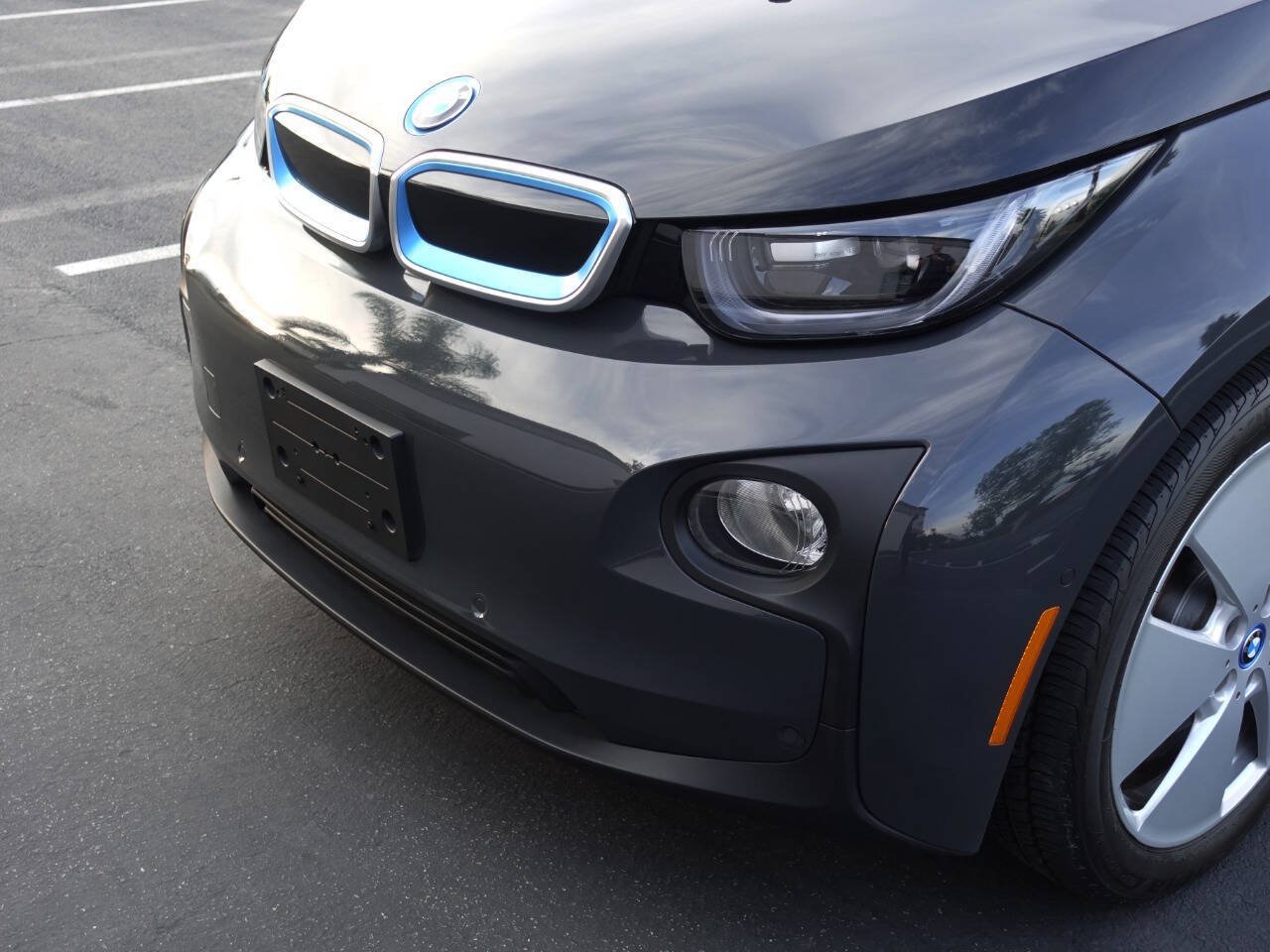 Used 2015 BMW i3 w/ Range Extender RWD image 15