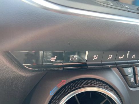 Used 2024 Chevrolet Blazer LT w/ Convenience Package FWD image 8