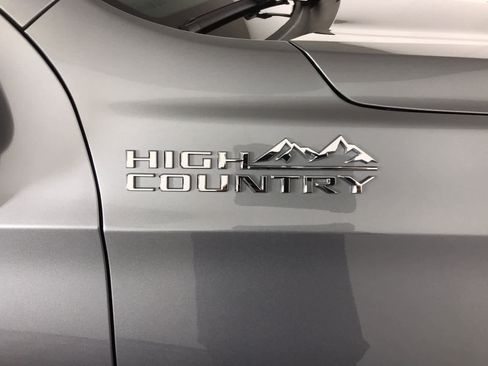 New 2026 Chevrolet Suburban High Country w/ Sun And Tow Package image 44