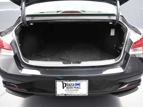 Certified 2023 Hyundai Elantra Blue FWD image 21