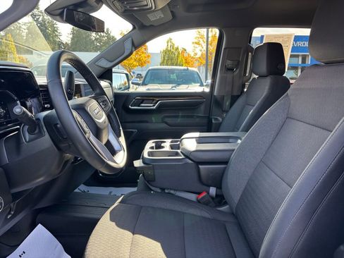 Used 2024 GMC Sierra 1500 Elevation w/ LPO, Elevation Black Package image 15