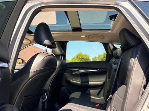 Used 2025 INFINITI QX50 Luxe AWD/4WD image 19