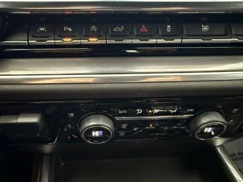 Used 2025 Chevrolet Silverado 1500 High Country w/ High Country Premium Package image 38